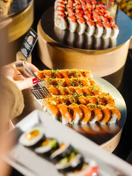IMG_0132_1 Buffet og fat med mat