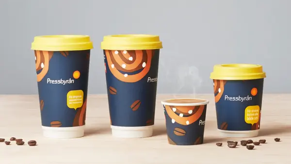 kaffekopper i ulike størrelser fra pressebyrån