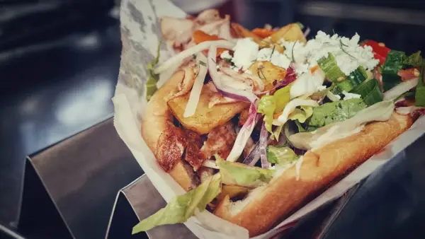kebab-med-salat-16-9.jpg