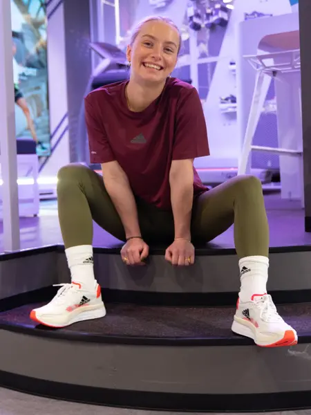 Treningstøy, gutt, jente, ute og inne trening og utstyr