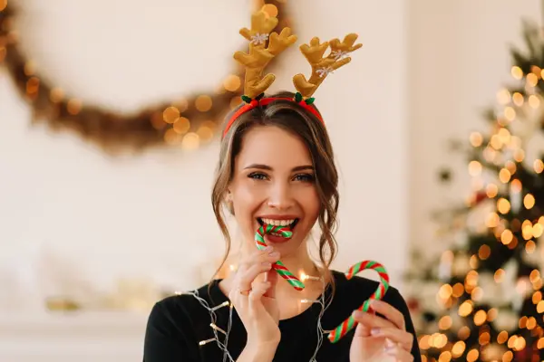 Dame med reinsdyrhårbøyle