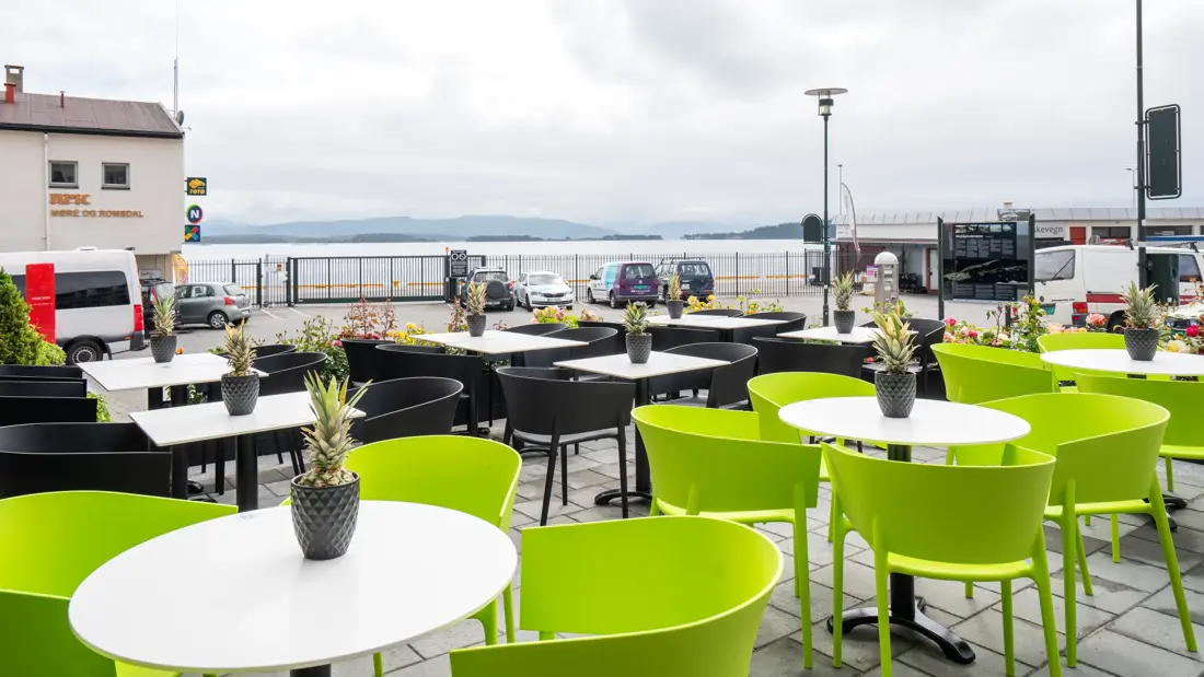 Uteservering på Thon Hotel Moldefjord