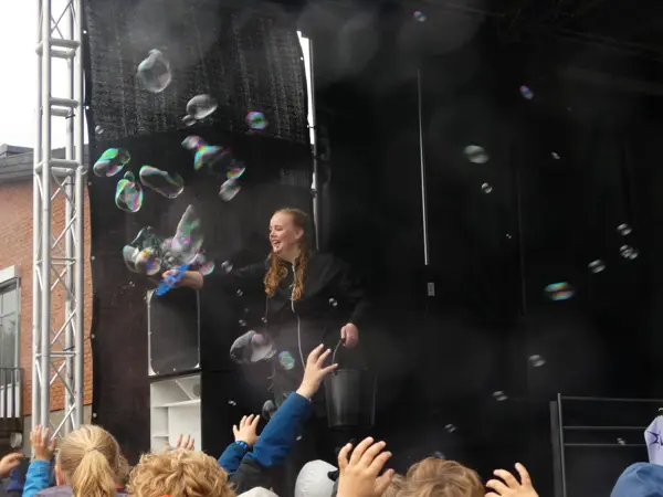 Vitenvero på scenen