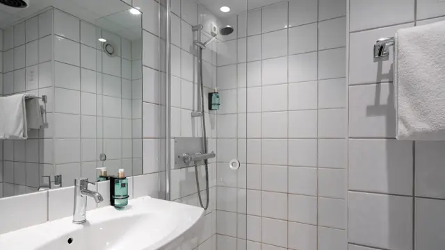 Thon_Hotel_Sortland_Standard_Room_Double_Bad