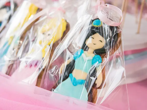 Nærbilde av kjeks som skal forestille ulike Disney-prinsesser