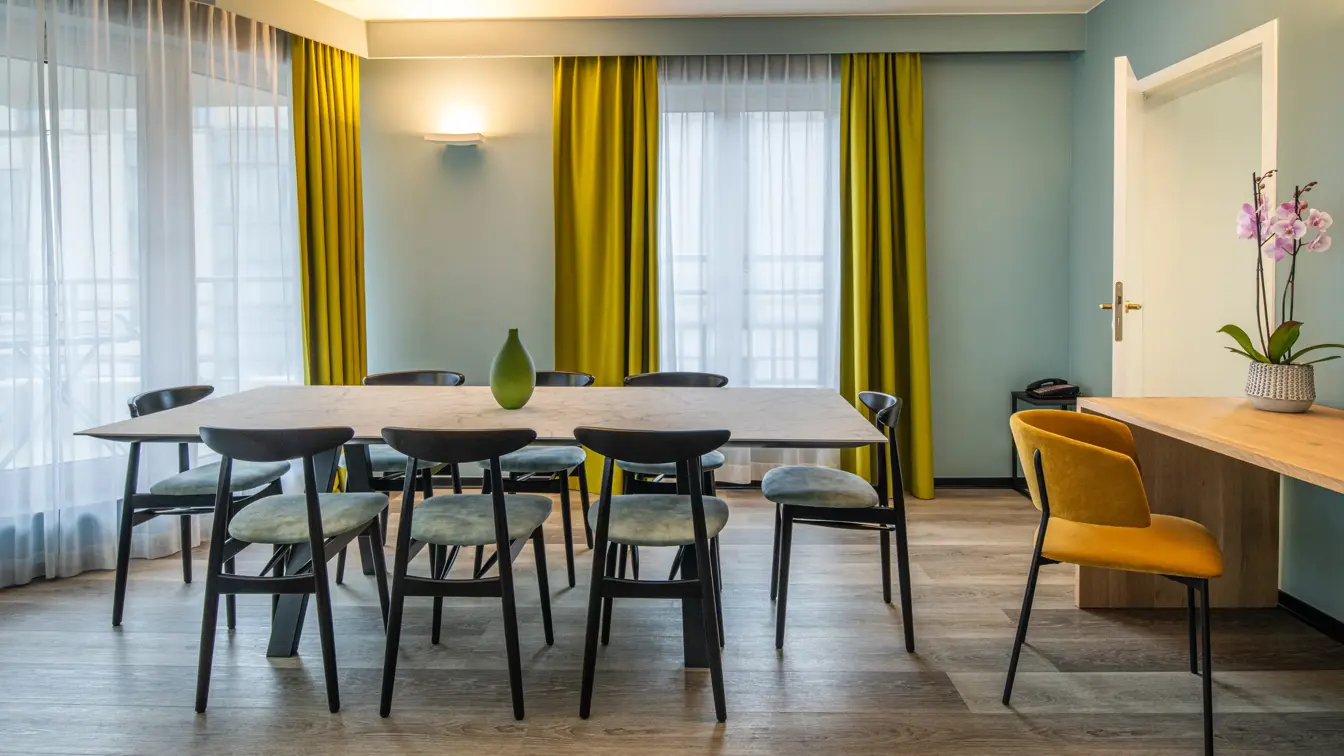 Thon_Residence_Parnasse_ApartmentBedroom