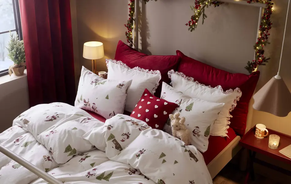 106014390 106014391 106014392 Julekos flanellsengesett 106014412 106014413 Hjerte putevar 106014402 Rudy pynteputetrekk 45x45 (1)