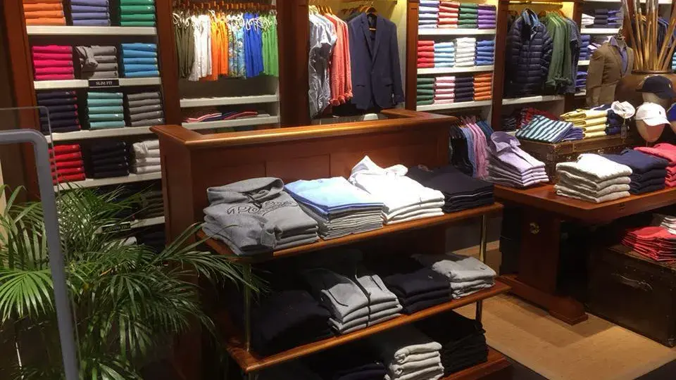 Klær i ulike farger 