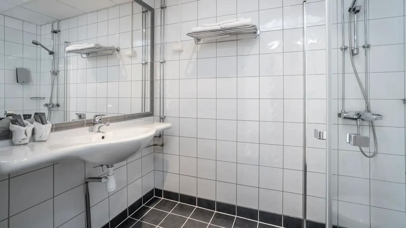 Thon_Hotel_Lillestrom_Bad_Business_Room