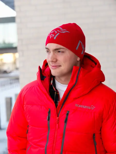 Norrøna rød jakke 5999-4