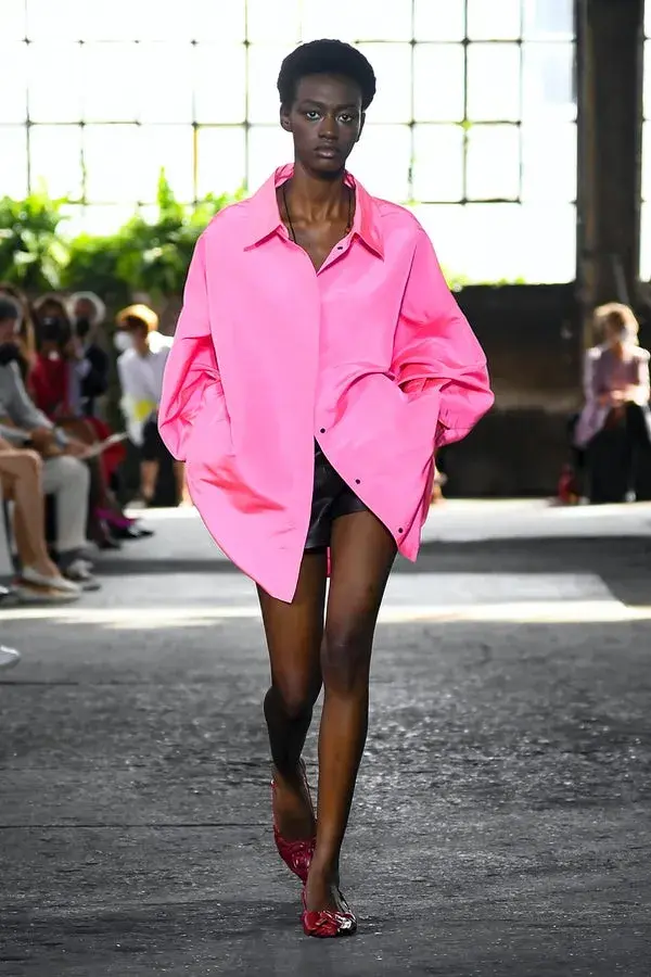 rosa valentino 6236ea1a9826ec01caaceadbe70bd2d1-5f70d207d2a50.jpeg