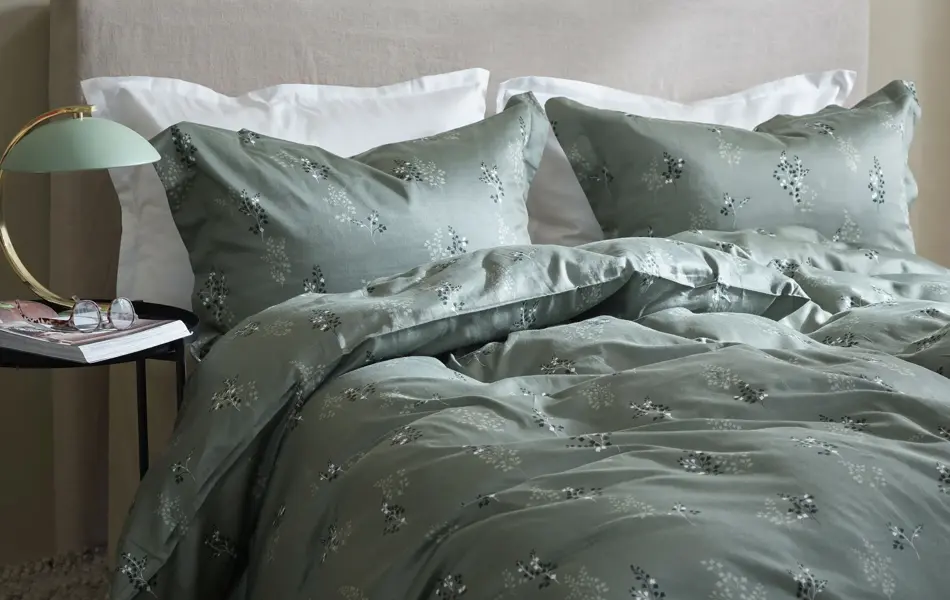 grønt satengsengesett