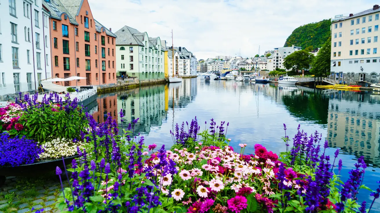 Alesundet, the short waterway that runs through Alesund, bordered by Art Nouveau style buildings, More og Romsdal, Norway