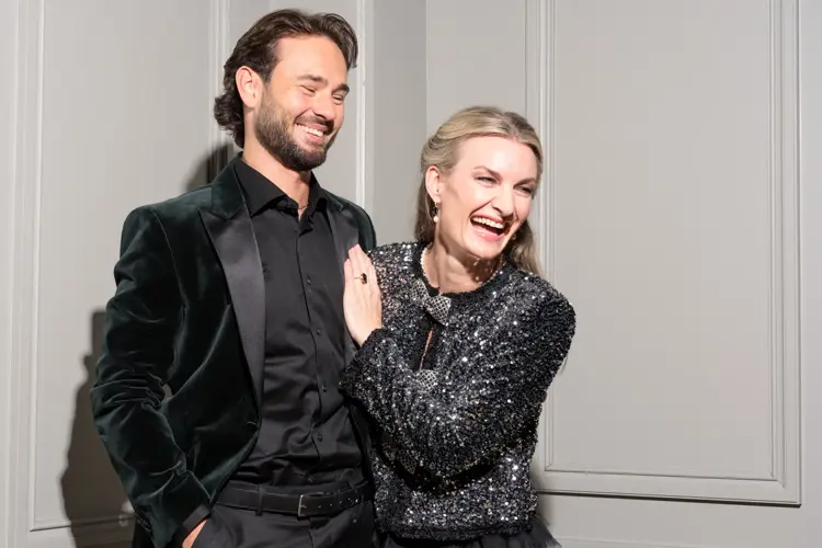 Det er på tide å starte jakten på det perfekte juleantrekket. Til julens mange festlige sammenkomster er kun det beste godt nok.