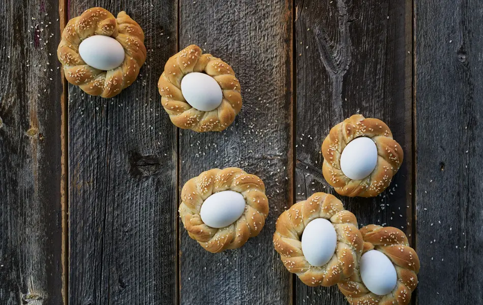 Bakevarer med et egg inni seg