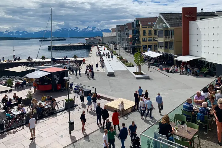 Molde er kjent for fotball, jazz og roser. Ta turen hit og opplev enda mere!