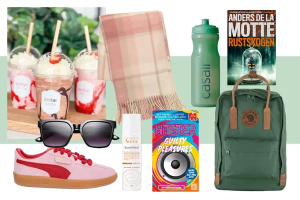 Tre milkshake på en trefjøl, rosa-rutete pledd, grønn drikkeflaske, Anders De La Motte bok, grønn Fjällräven sekk, Hitster Guilty Pleasure, solkrem, rosa og rød sneakers, sorte solbriller.