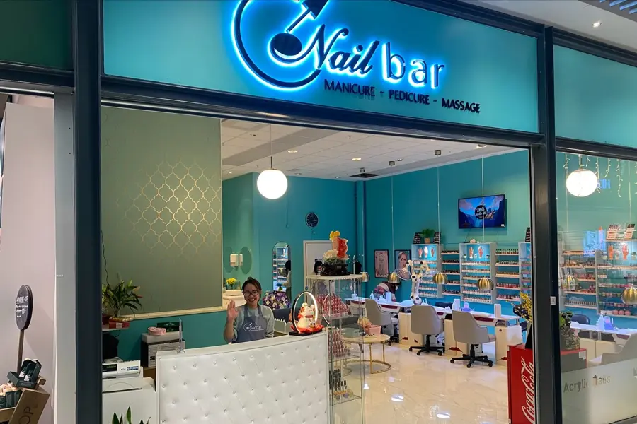 Nail bar.jpg