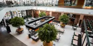 Bildet viser kjøpesenteret Sollentuna Centrum og et utvalg av butikkene på senteret.
