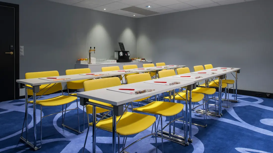 Klasseromsoppsett til 12 personer på konferanserom på Thon Hotel Terminus i oslo sentrum ved jernbanetorget