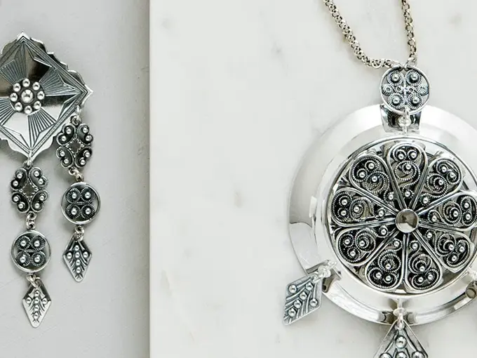 Blankt bunadssølv, 2 ulike typer