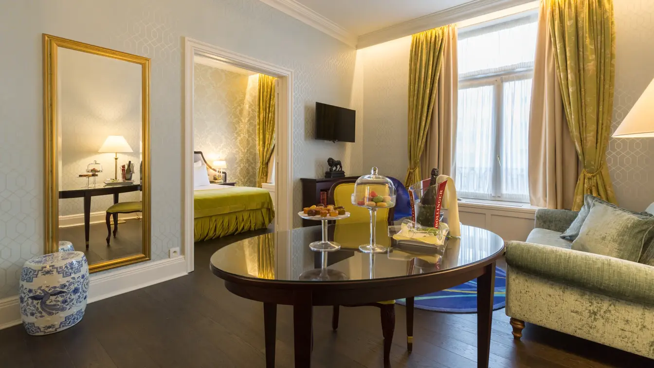 Stanhope_Hotel_Suite