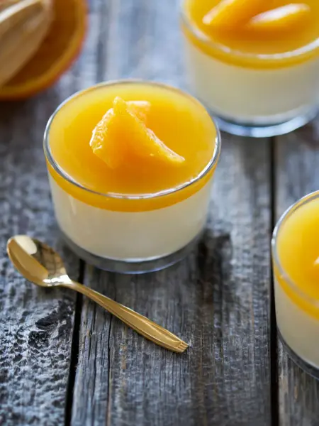 Pannacotta med appelsinsaus