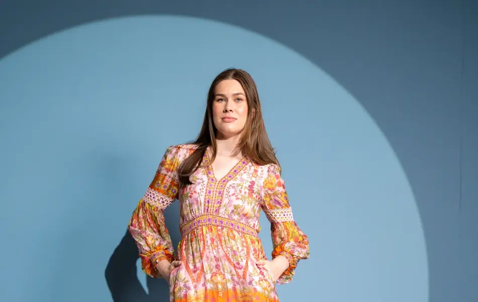 Kjoler mai festligheter og bryllup