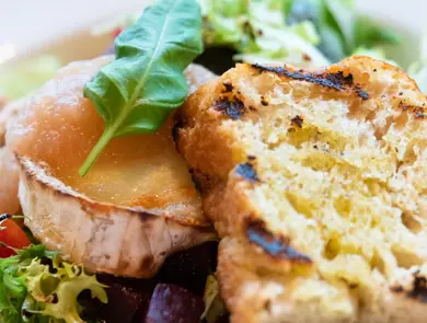 Saporito chevre salat