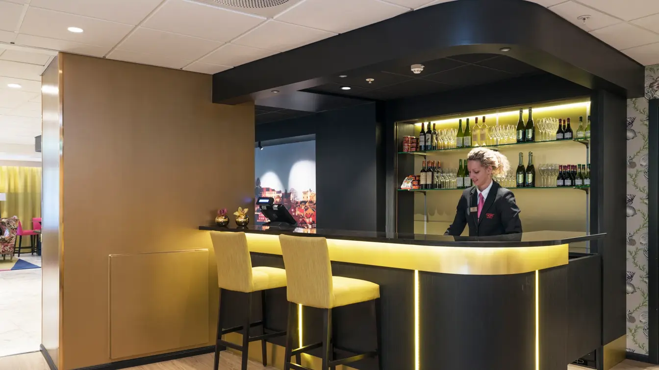 Resepsjon med betjening på Thon Hotel Arendal i Arendal sentrum