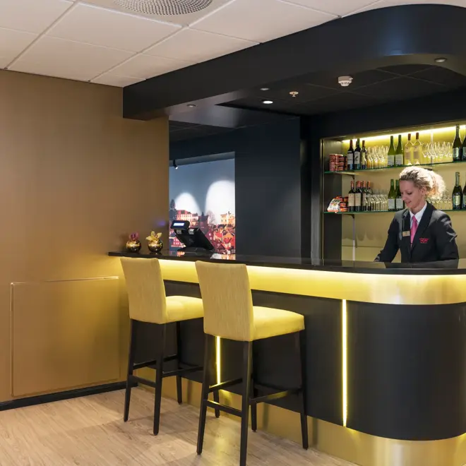 Resepsjon med betjening på Thon Hotel Arendal i Arendal sentrum