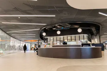 Fellesarealer og butikker på Amfi Kanebogen