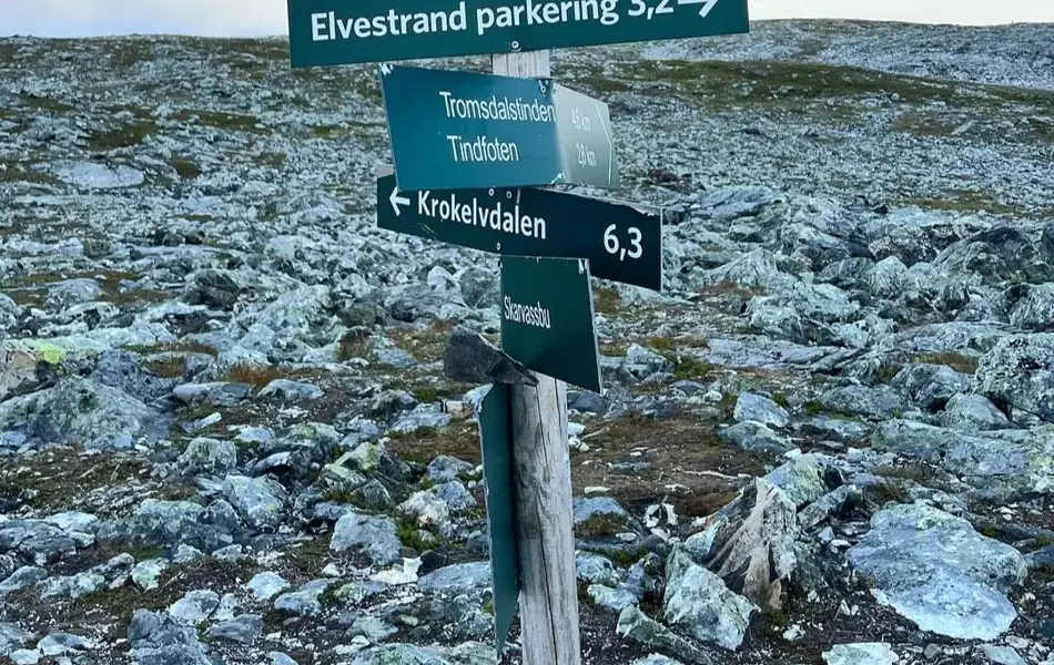 Tromsøs geografiskemidtpunkt.jpg