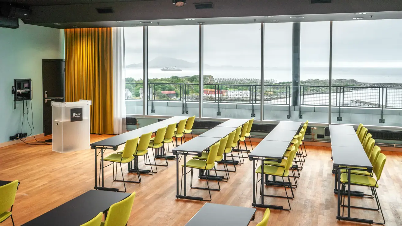 Thon_Hotel_Lofoten_KK_Anna_Kaarbo_salen