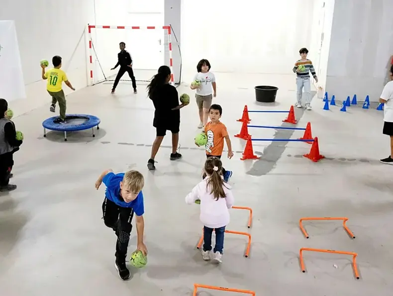 Spela handboll på jullovet