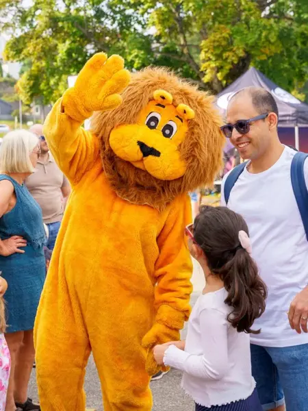 Vågsbygd-dagene amfi vågsbygd kjøpesenter årets kjøpesenter løve barn maskottreff