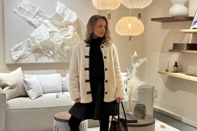 I en travel hverdag er det ikke alltid tid til å reise hjem for å skifte når man skal på fest eller julebord.