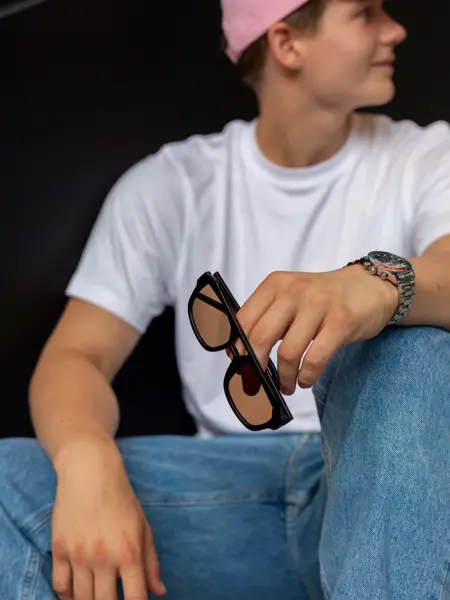 Bilde av barn i klær til skolestart