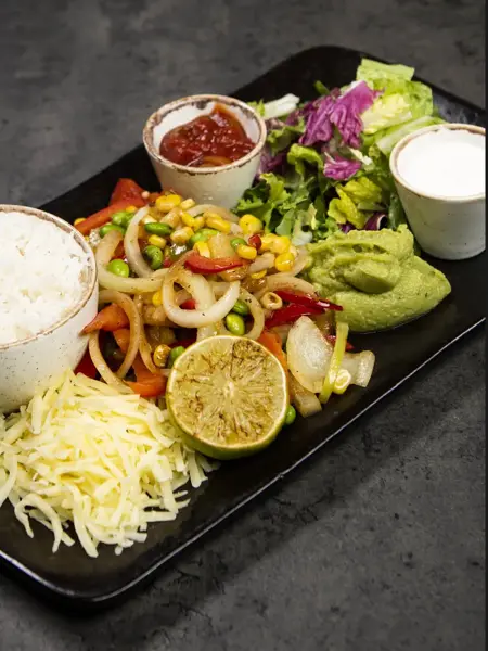 Story mal - Vegetar Fajitas vs vegetar Quesadilla.jpg