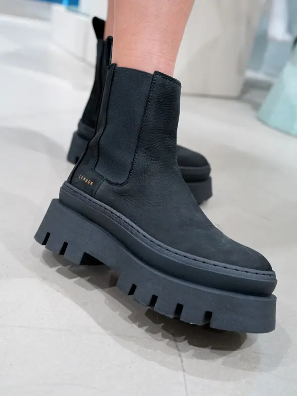 Message kåpe 3499 blazer 1800 skjørt 750 Vibe boots 2799-19.jpg