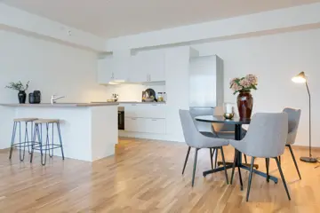 Interiørbilde fra et kjøkken i boligprosjektet Wendts Hage i Lørenskog.