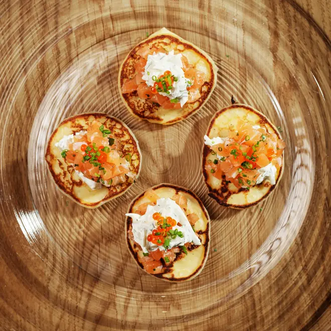 Blini med rognkjeksrogn og crème fraîche