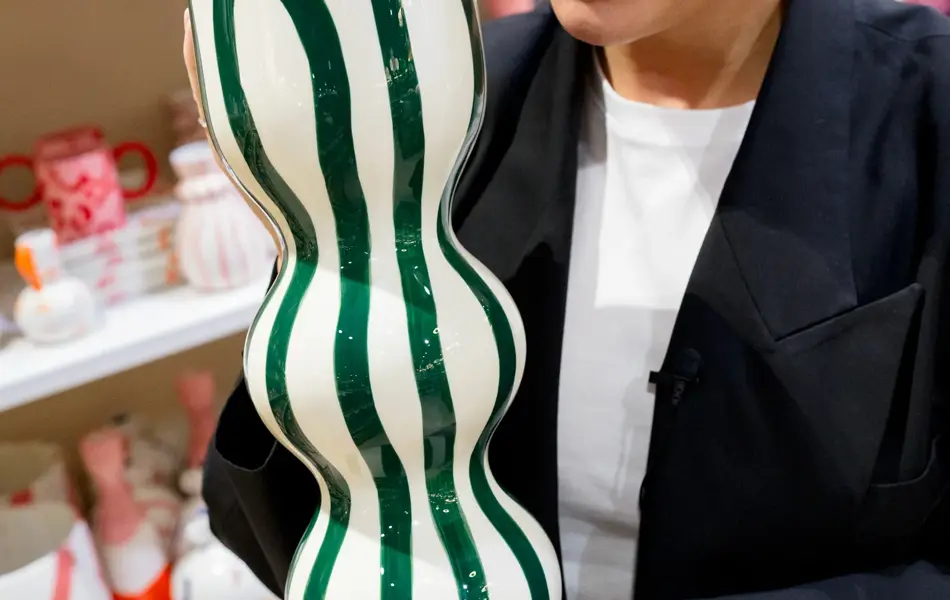 Stripete grønn vase fra Illums