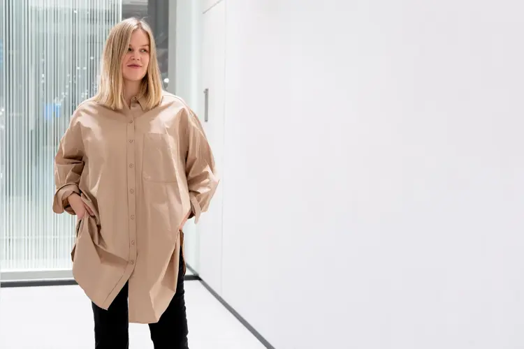 Beige skjorte 279,- Jeans 279,- Alt fra Zara