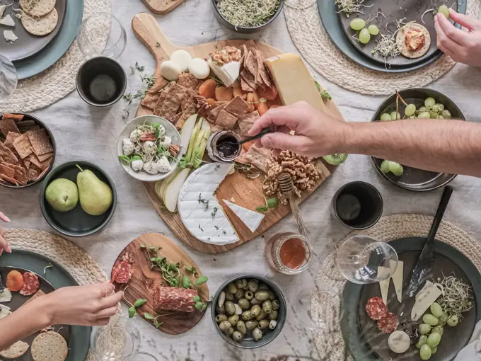 Kollasj av interiør-produkter