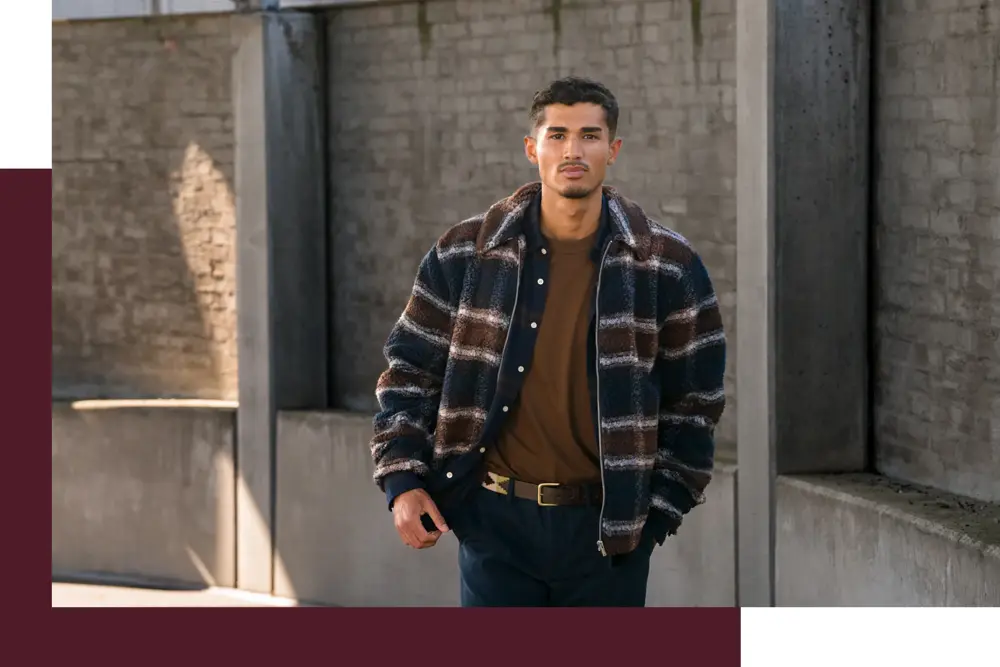 Mann viser høstmote