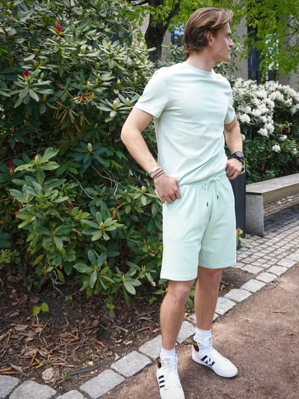 Herremote_bermudashorts-joggers.jpeg