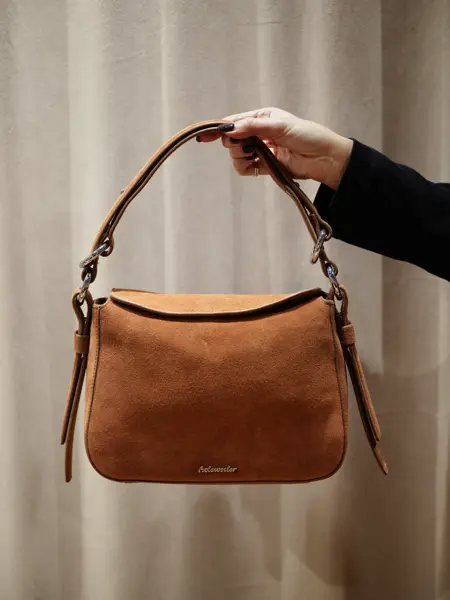 The Vibe Holzweiler 4500-1