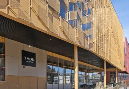 thon_senter_triaden_fasade1