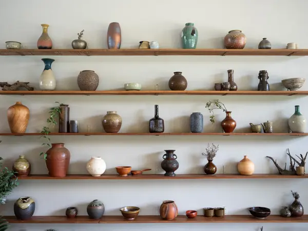 dette_er_interiortrendene_i_var_dekor_hylle_4.3